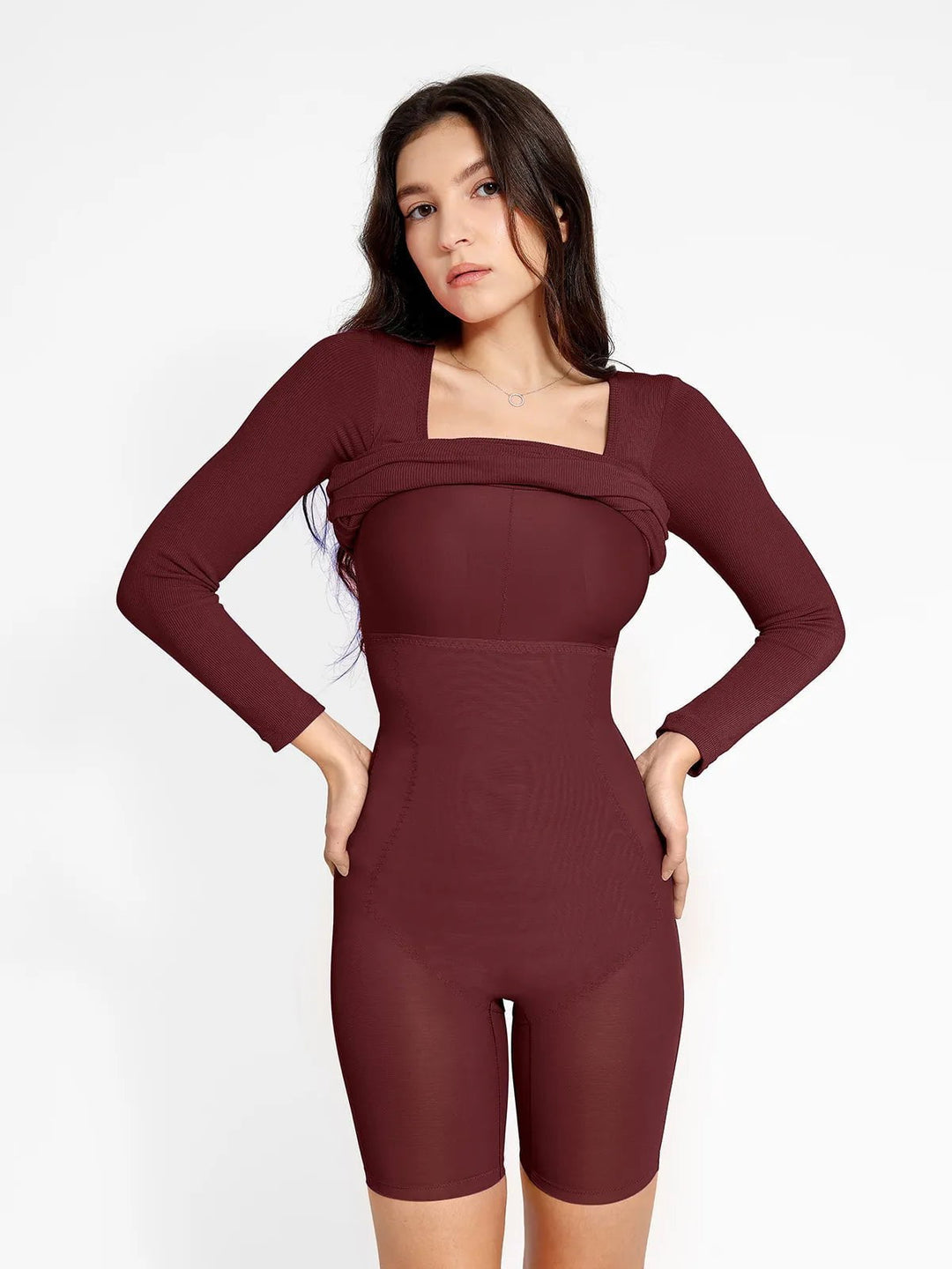 Robe Élise mi-longue, amincissante à manches longues
