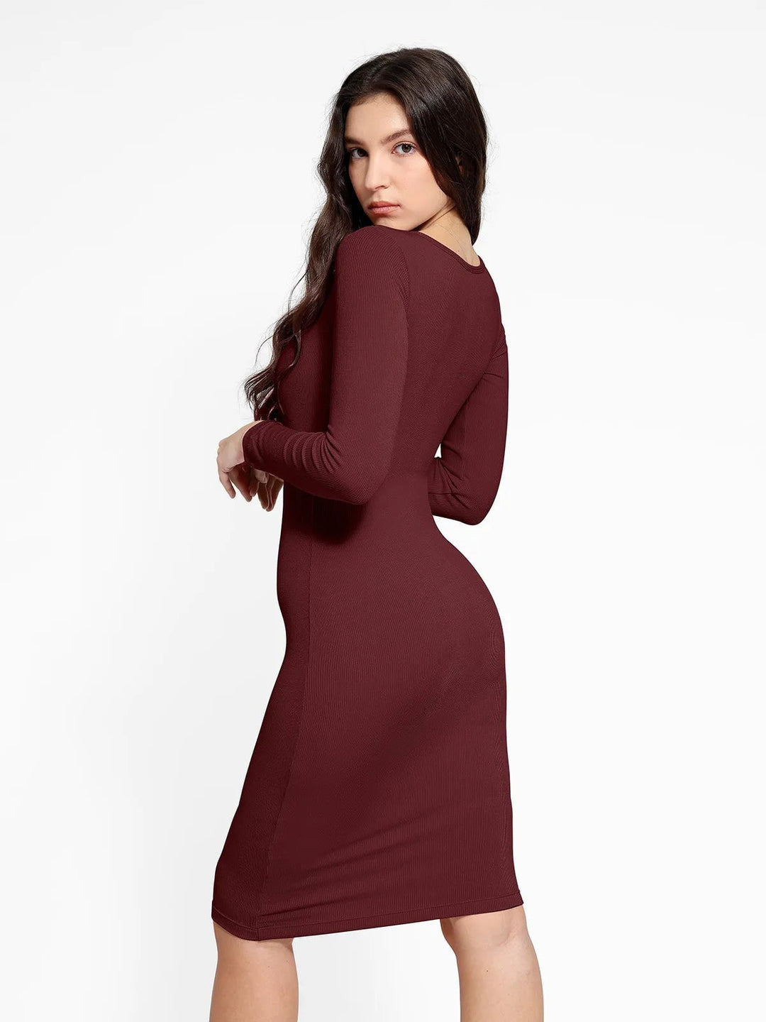 Robe Élise mi-longue, amincissante à manches longues