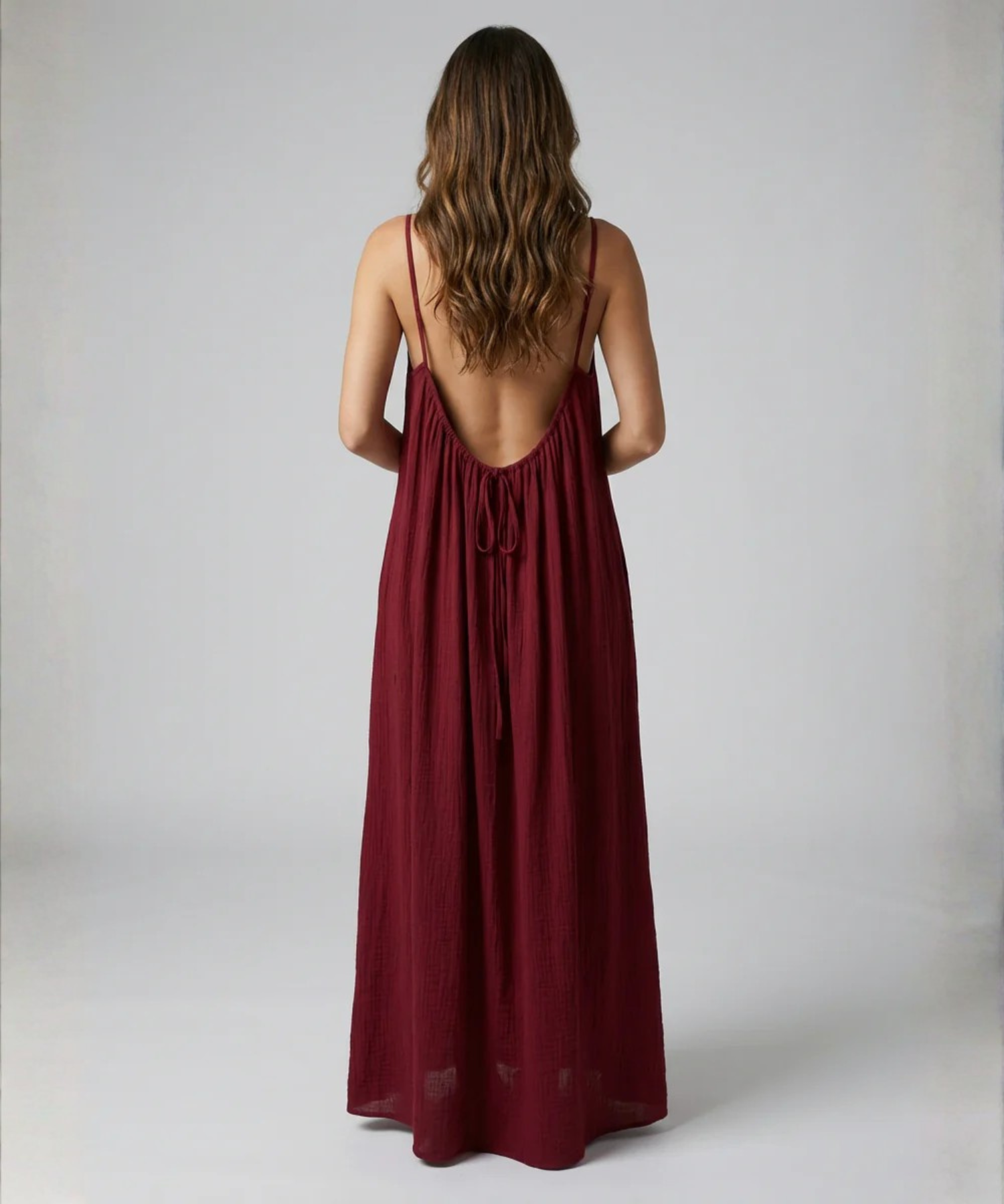 Robe Capri, dos dévoilé, allure irrésistible