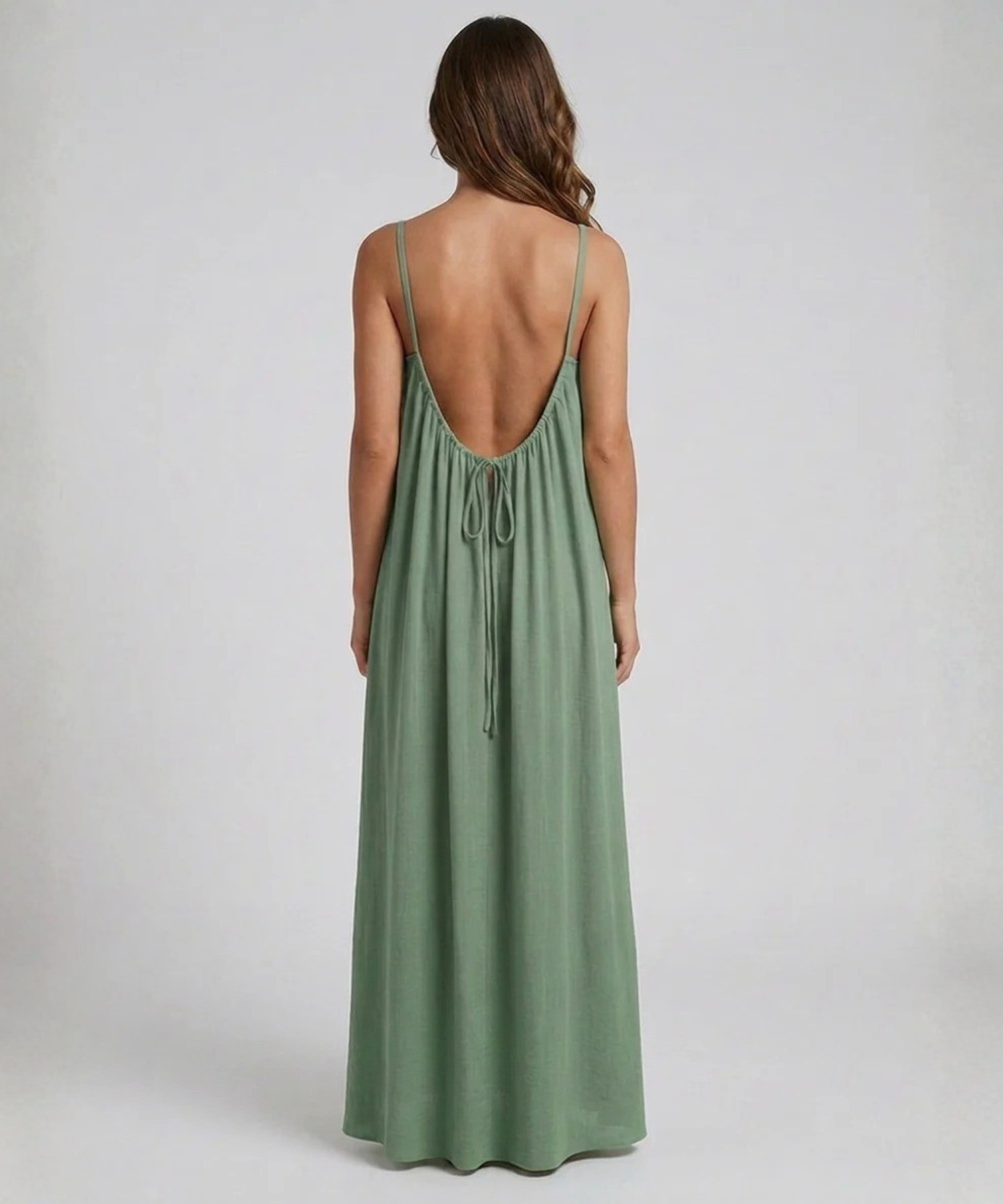 Robe Capri, dos dévoilé, allure irrésistible