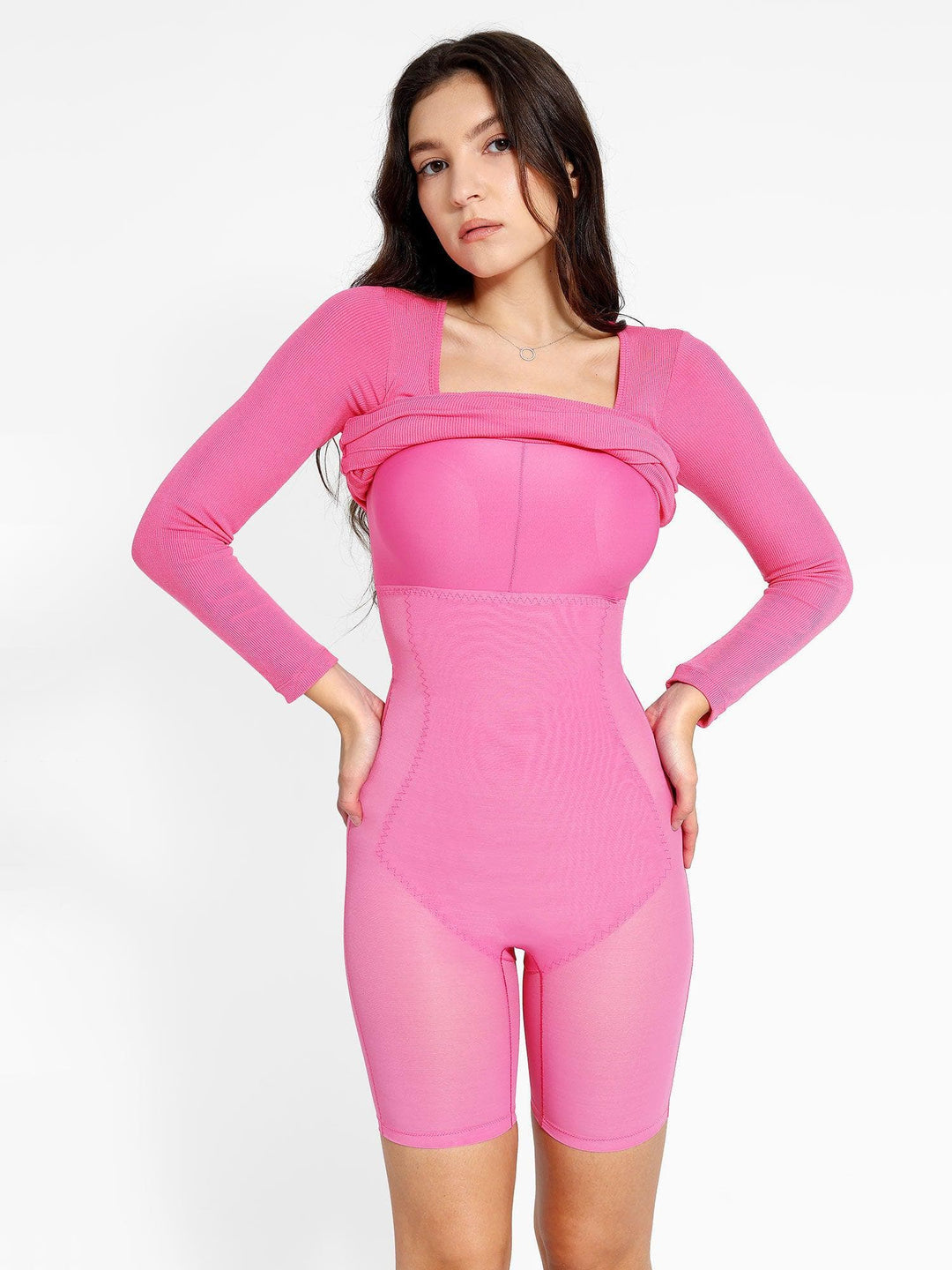 Robe Élise mi-longue, amincissante à manches longues