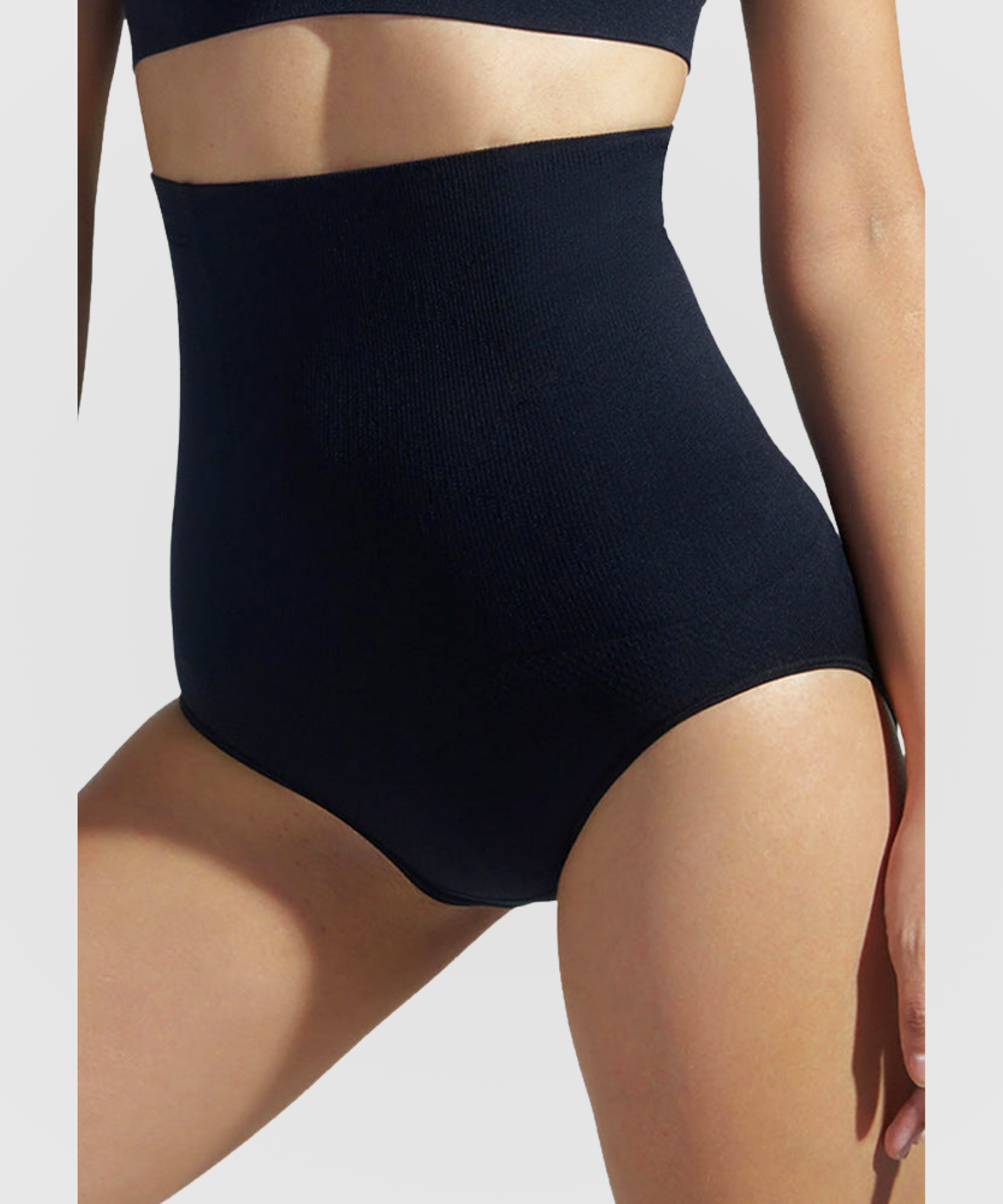 Culotte gainante, taille haute