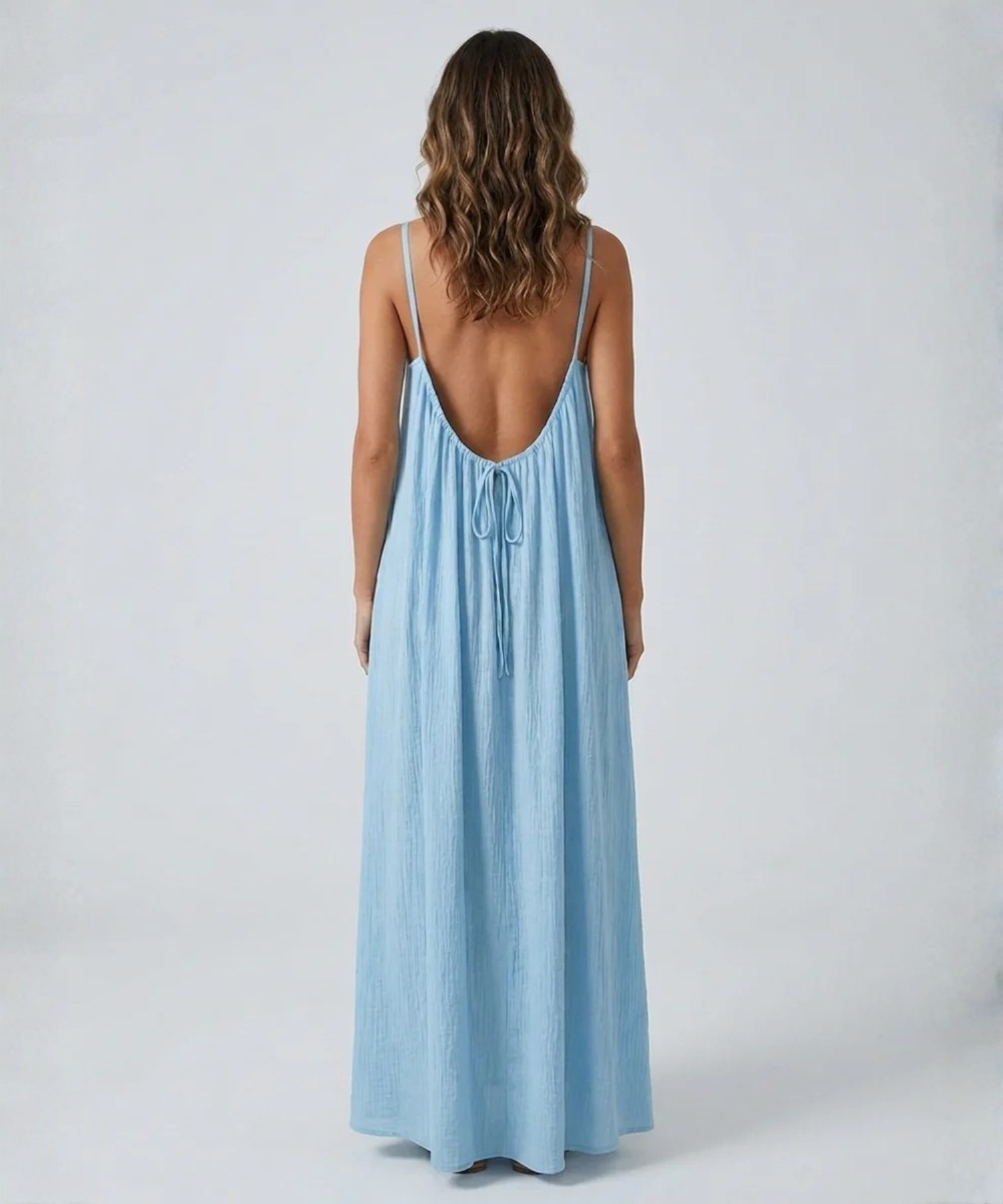 Robe Capri, dos dévoilé, allure irrésistible