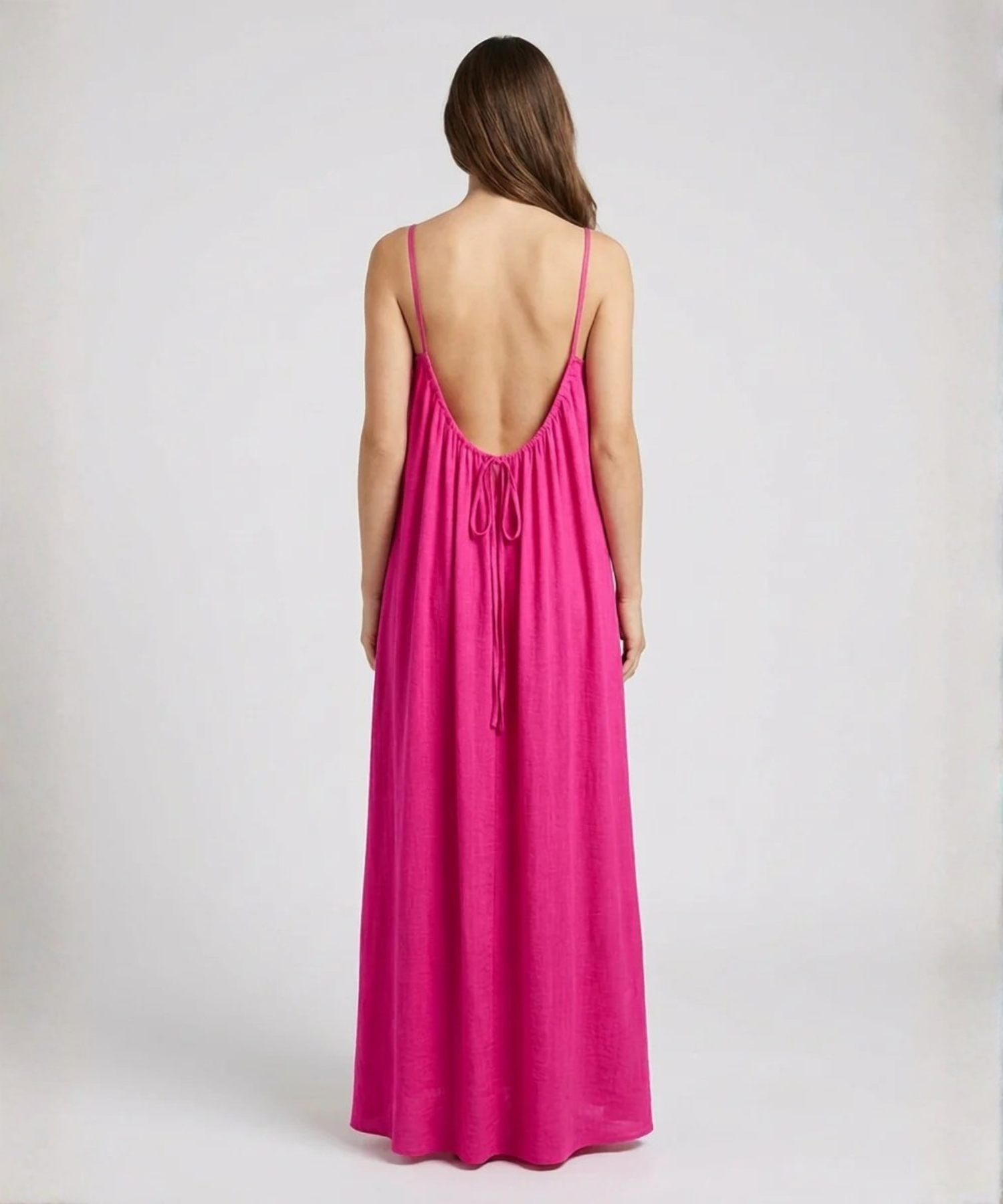 Robe Capri, dos dévoilé, allure irrésistible