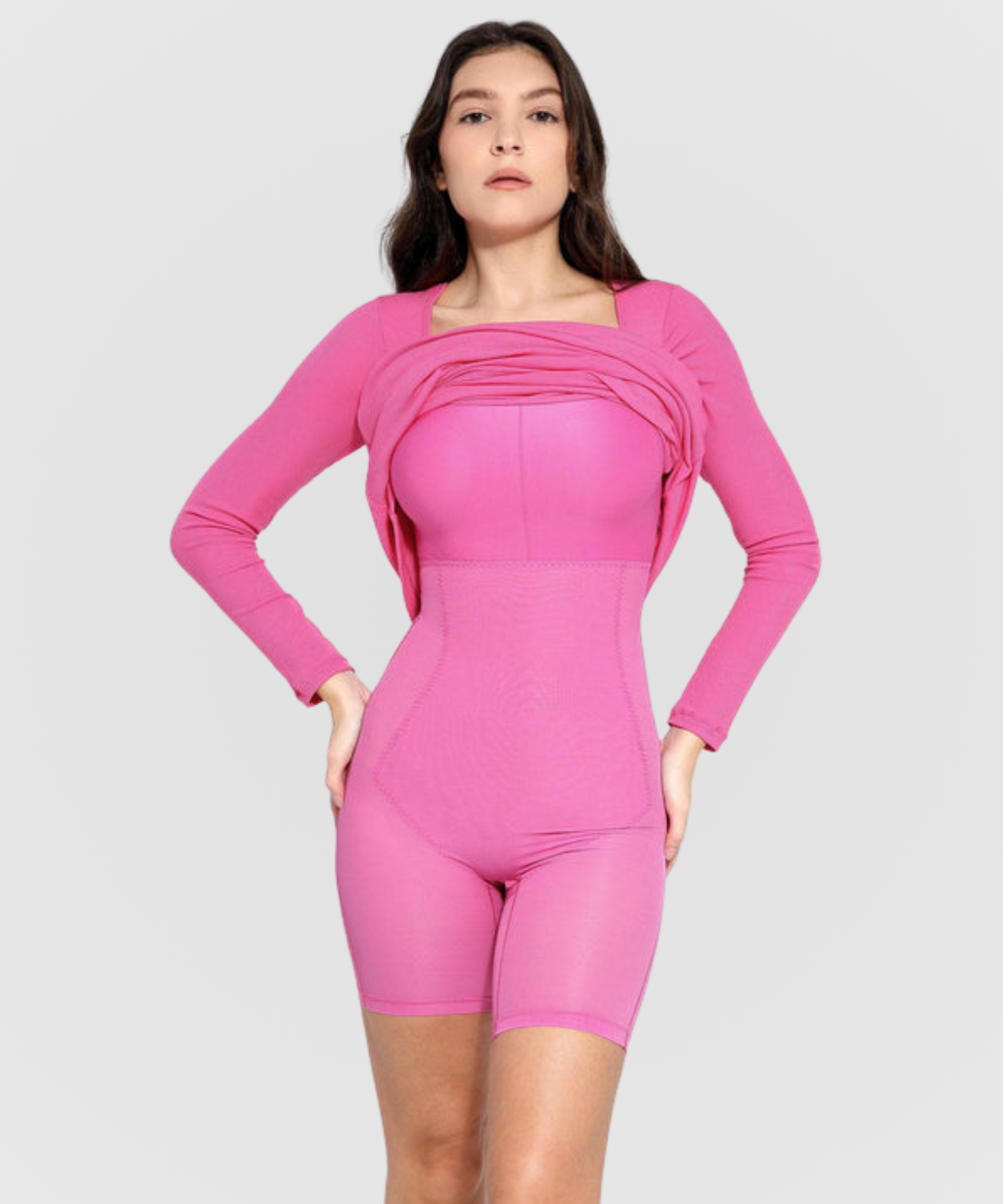 Robe Élise mi-longue, amincissante à manches longues